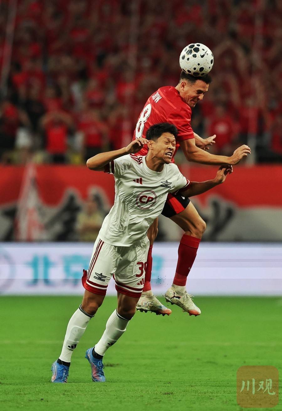 爱游戏官方入口-里程碑夜成都蓉城临场应变；CBA季后赛加时末段刷纪录；质疑声仍在；数据趋势出现新变化的简单介绍-爱游戏官方入口